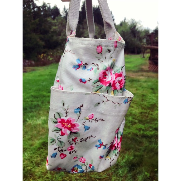 Cath Kidston floral bag - Picture 3 of 4